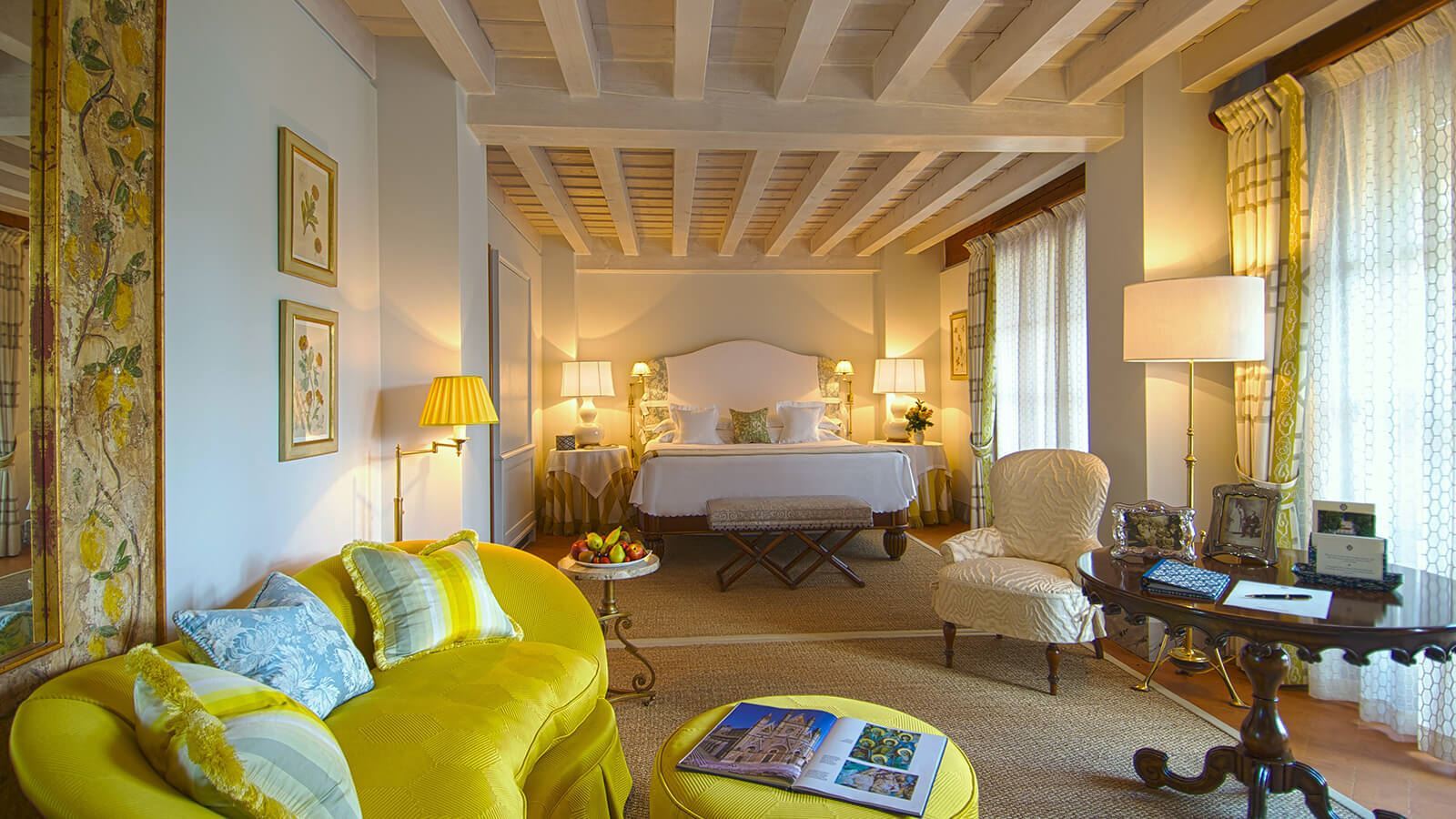 Grand-Hotel-Villa-Feltrinelli-Guest-Rooms-03b